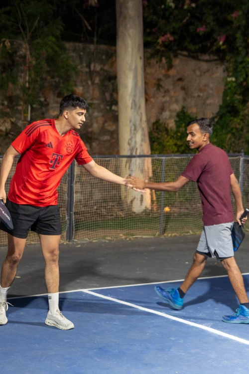 players in pickleball singles